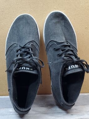 HUF Men's Dark Gray Canvas Low-Top Skate Sneakers Size 9